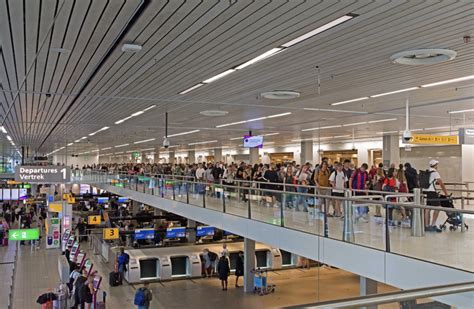 schiphol airport reservations